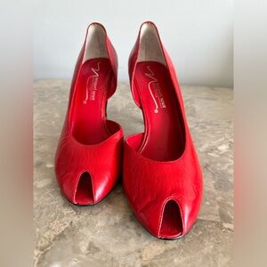 Newport News Vintage Red Leather Peep Toe Heels Size 8,5
